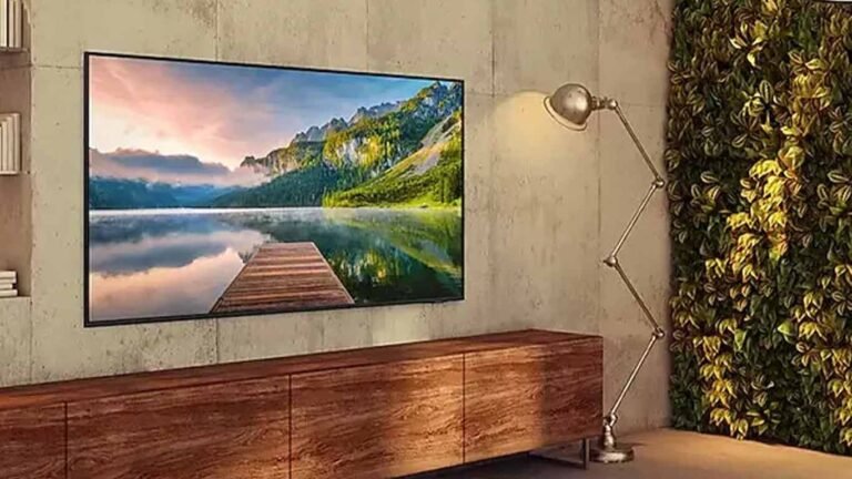 Samsung AU8000 TV series is now available in Nepal at a very high price