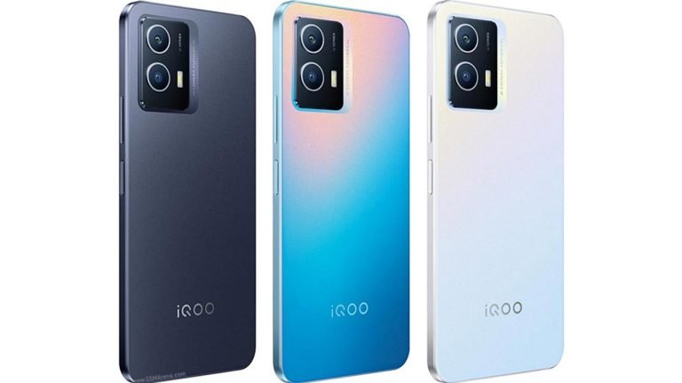 iQOO U5 goes official with a 5-layer liquid cooling system